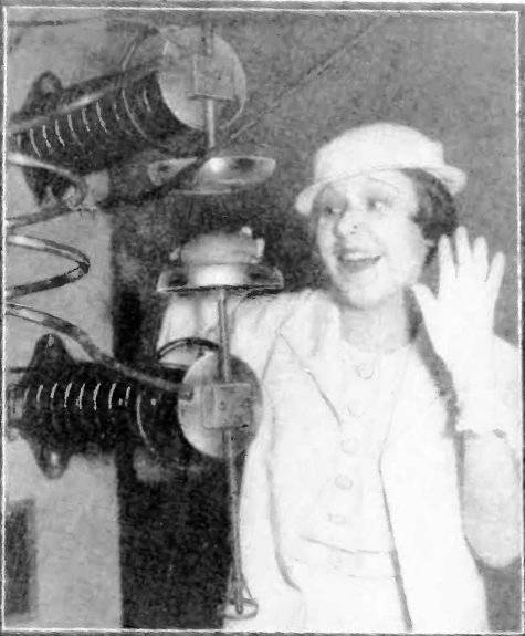 Picture Of Cooking With Shortwave Radio Transmitter 1933
