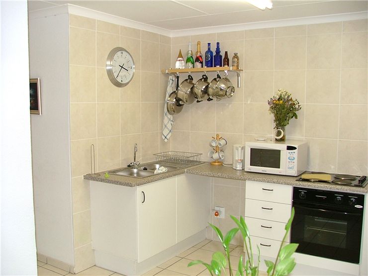 Picture Of White Microwave Oven In Kitchen